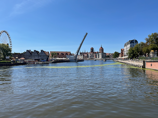 Gdansk’ın açılır kapanır yaya köprülerinden büyük olanı